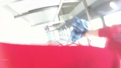 【精品CD】 稀有作品，每部都是精品，手艺高超 27V+YC商场系列：晃着肥臀打游戏淫荡美妇丁子内两侧黑毛全钻出来了 截图15