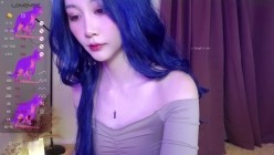 【Stripchat】性感高冷反差少妇小妈感女主播「VIVI」齐逼小短裙衬托超顶身材，害羞自慰爱液外喷 截图9