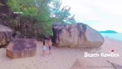 换妻大神，【爱玩夫妻】，包头人妻户外性爱，海边沙滩野战，人妻需要这种刺激才能高潮 截图5