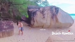 换妻大神，【爱玩夫妻】，包头人妻户外性爱，海边沙滩野战，人妻需要这种刺激才能高潮 截图11
