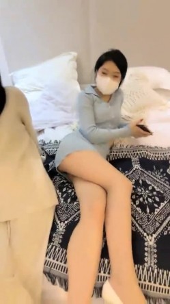 推荐！极品双女神~【玺囍】高跟长腿~啪啪自慰~爽晕了！人气大佬再度回归，02后女神登场 截图3