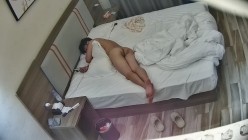 新流出酒店偷拍大学生情侣开房学妹从反抗被动操3天变成床上母狗 截图4