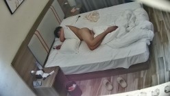 新流出酒店偷拍大学生情侣开房学妹从反抗被动操3天变成床上母狗 截图6