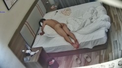 新流出酒店偷拍大学生情侣开房学妹从反抗被动操3天变成床上母狗 截图8