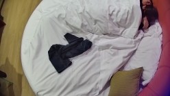 情趣台 穿衣显瘦脱衣有肉的眼镜少妇 衣服下藏着一对巨乳 男人打完第一炮休息 自己坐上去开启第二炮 截图3