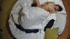 情趣台 穿衣显瘦脱衣有肉的眼镜少妇 衣服下藏着一对巨乳 男人打完第一炮休息 自己坐上去开启第二炮 截图12