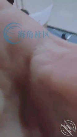 海角『新婚骚弟媳』竟是曾经的炮友 拿捏弟媳沦为专属母狗 婚纱照前口爆吞精 小母狗嘴当逼来操 截图1
