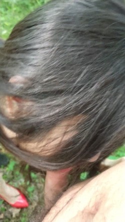 万人求购，推特反差婊，顶级绿帽骚妻【嫂子爱露出】一女战多男，群P大乱交，捆绑调教野战 截图9