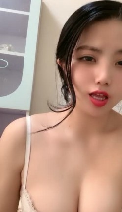 眼尖美女--红鲤 ️-这胸真是极品，漂亮，小脸可爱美女，揉酥胸，骚气兼具，叫得太骚了！ 截图13