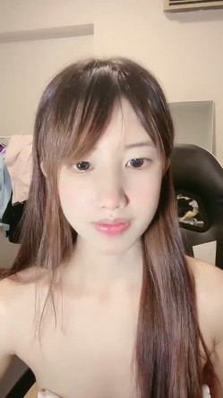 正宗校花下海~超漂亮！100%心动感觉~！又有新鲜的少女肉体可以看了! 截图6