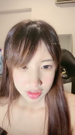 正宗校花下海~超漂亮！100%心动感觉~！又有新鲜的少女肉体可以看了! 截图7