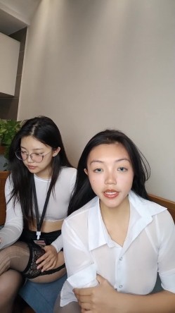 【雯雯茜茜】淫欲双学妹! 勾引技师~外卖小哥~啪啪~喷水 截图6