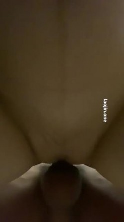 【原档泄密】，童颜巨乳，年轻小情侣沉浸式性爱调教，对白真实自拍，夹子音，白虎馒头穴 截图3