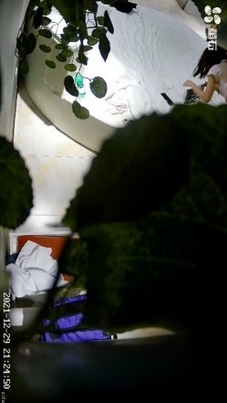 5对情侣打响新年第一炮 ️小美女腰力不错 床都快塌了 漂亮御姐上位功力榨干男友 高清720P版 截图2