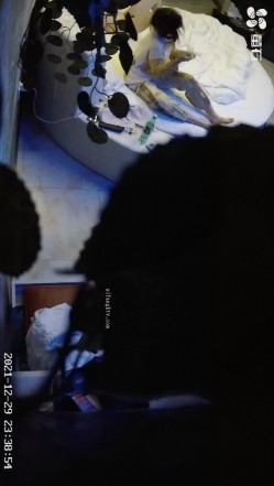 5对情侣打响新年第一炮 ️小美女腰力不错 床都快塌了 漂亮御姐上位功力榨干男友 高清720P版 截图16