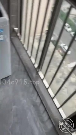 【海角原创】被邻居偷看了我后入我妈，太羞耻了 截图5