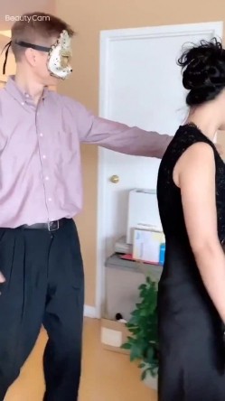 推特绿帽博主唯美人妻@FzJzr分享极品的气质型熟妇人妻穿各种情趣制服给单男口交啪啪自拍合集 截图1