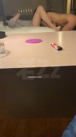 私密字母交流圈两位大神黑白-DOM-老Zz牛逼作品群P调教SM反差骚母狗主人主人尖叫不停31V 截图2