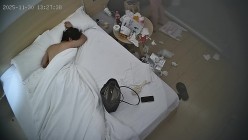 酒店偷拍 连续两天入住情侣气质甜美又身材不错的美女喜欢上位榨取男友精液 截图3