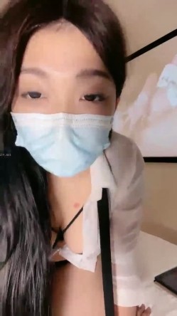 卧槽~千人斩~万人直播间下海~【大二学生呀】自慰了~好爽 截图1