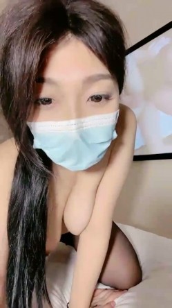 卧槽~千人斩~万人直播间下海~【大二学生呀】自慰了~好爽 截图13