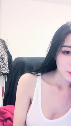 高颜值爆乳妹子浴室洗澡自摸 穿上情趣装露奶诱惑掰开逼逼特写非常诱人 截图7