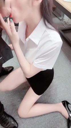 超骚极品网红御姐Avove粉丝团免费福利集 各种场景服饰啪啪啪水多声浪满满撸点 截图9