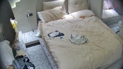 酒店偷拍连续几天入住麻花辫反差眼镜学妹换穿旗袍和泳衣变着法的勾引 男友和她做爱 截图10