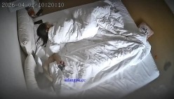 酒店偷拍模特身材气质眼镜美女让精牛男友一炮接一炮干得欲仙欲死表情销魂 截图10