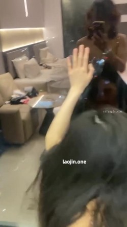 约炮大神，【CK8】付费福利，分享超极品丝袜女友，完美露脸，白虎粉穴，还会喷水，黑丝诱惑 截图11