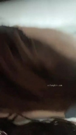 音乐才女 ️极品模特身材【恩惠】持续放飞中~高价收费揉奶扒B任君赏 ️看得鸡儿硬一晚上！ 截图3