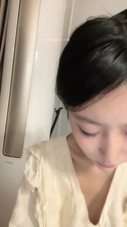 音乐才女 ️极品模特身材【恩惠】持续放飞中~高价收费揉奶扒B任君赏 ️看得鸡儿硬一晚上！ 截图8