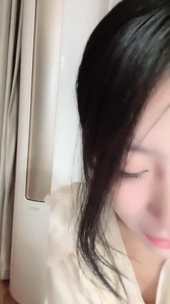 音乐才女 ️极品模特身材【恩惠】持续放飞中~高价收费揉奶扒B任君赏 ️看得鸡儿硬一晚上！ 截图12