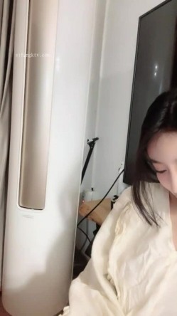 音乐才女 ️极品模特身材【恩惠】持续放飞中~高价收费揉奶扒B任君赏 ️看得鸡儿硬一晚上！ 截图13