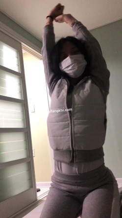屌丝女神有钱人小母狗！颜值在线清高拜金露脸美女大学生被金主包养，日常各种不雅性爱自拍流出 截图10