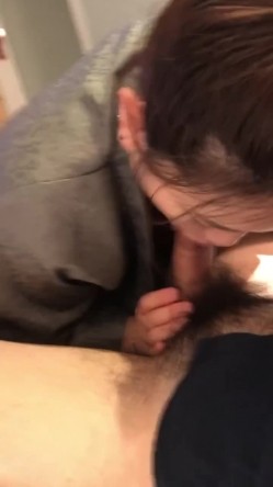 高颜值反差母狗 很主动的妹子 毛毛刮得很干净 截图10