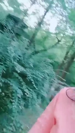 【小狐仙】眼镜御姐 巨乳美女 户外公园跳蛋道具抽插 开档丝袜大长腿插沟搭男技师 抠逼 截图10