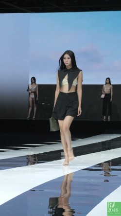 2023.广州内衣展模特特写 截图14