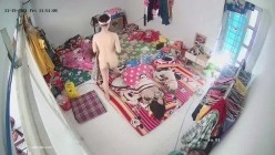 10月最新流出【破解摄像头】 ️监控下的女生宿舍日常洗澡换衣服 截图1