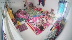 10月最新流出【破解摄像头】 ️监控下的女生宿舍日常洗澡换衣服 截图3