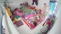 10月最新流出【破解摄像头】 ️监控下的女生宿舍日常洗澡换衣服 截图6