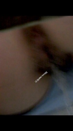 【女厕偷拍系列】沟厕各种大屁股 截图12