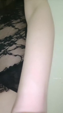 推荐！绿播女神下海~【小橙子】美炸了！道具狂插~撸到肾虚 ，妖娆美艳身姿摇摆起来，肤白貌美 截图2