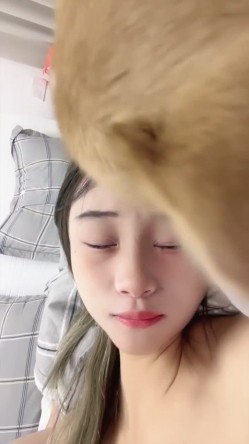 【贝贝呐】童颜巨乳漫画身材万中无一 纯天然36D大奶子 这身材是个男人都会流口水 截图4