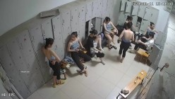 舞蹈班《监控破解》偷拍多位美女学员后台换衣服 截图6