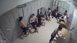 舞蹈班《监控破解》偷拍多位美女学员后台换衣服 截图7