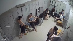 舞蹈班《监控破解》偷拍多位美女学员后台换衣服 截图8