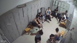 舞蹈班《监控破解》偷拍多位美女学员后台换衣服 截图10