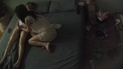 高校附近钟点炮房 摄像头偷拍大学生情侣青春女孩被男友射了一嘴后再吃外卖 截图6