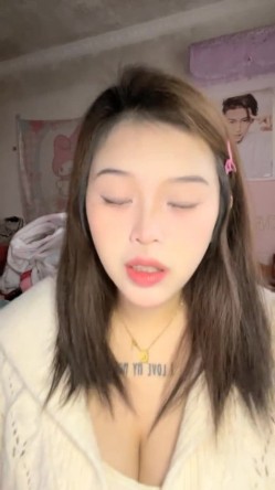奶控福利，全网最大奶子来了~【甜甜甜甜圈】，就问各位大哥，这奶子大不大，震撼，惊人 截图1